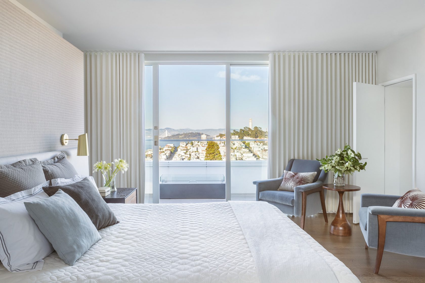 Master bedroom Russian Hill Home overlooking the San Francisco Bay