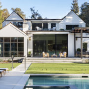 Contemporary home design in Menlo Park, California