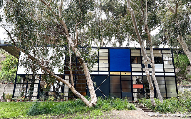 Eames Case study 8 house in Los Angeles California, example of mid-century modern architecture