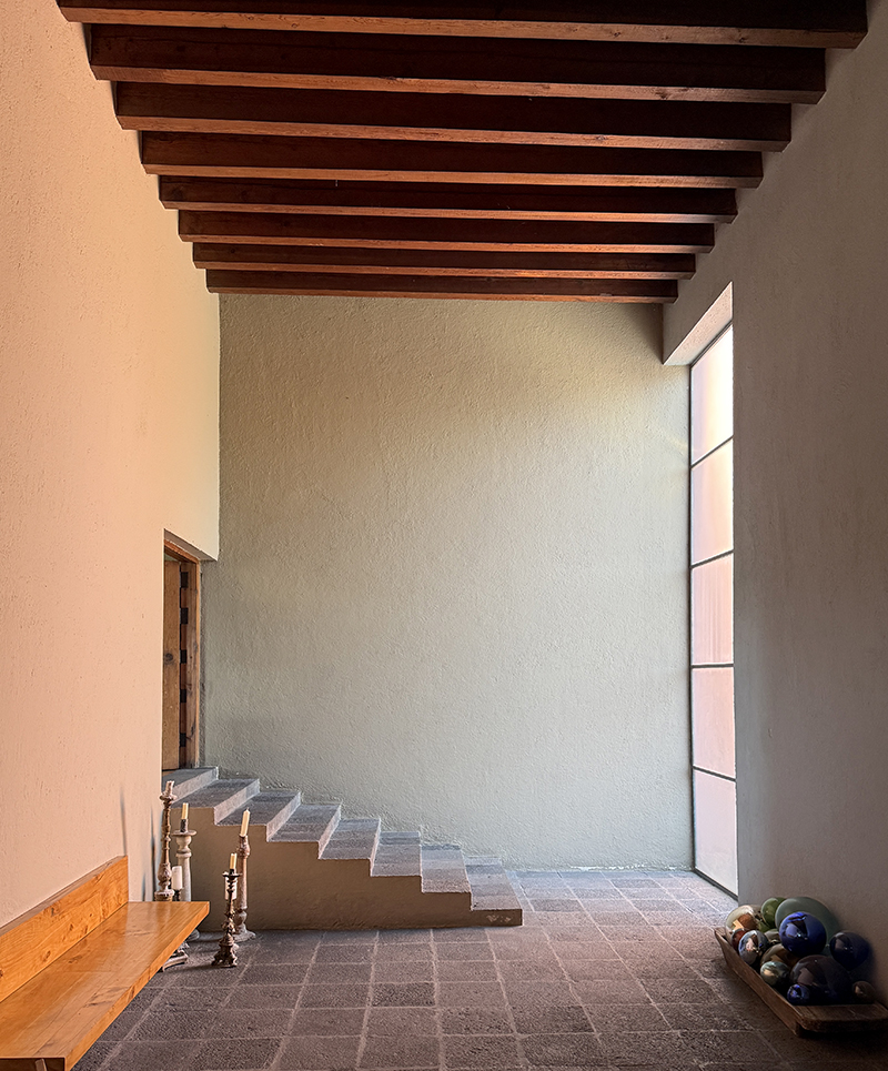 modern architecture by Luis barragan, casa Pedregal