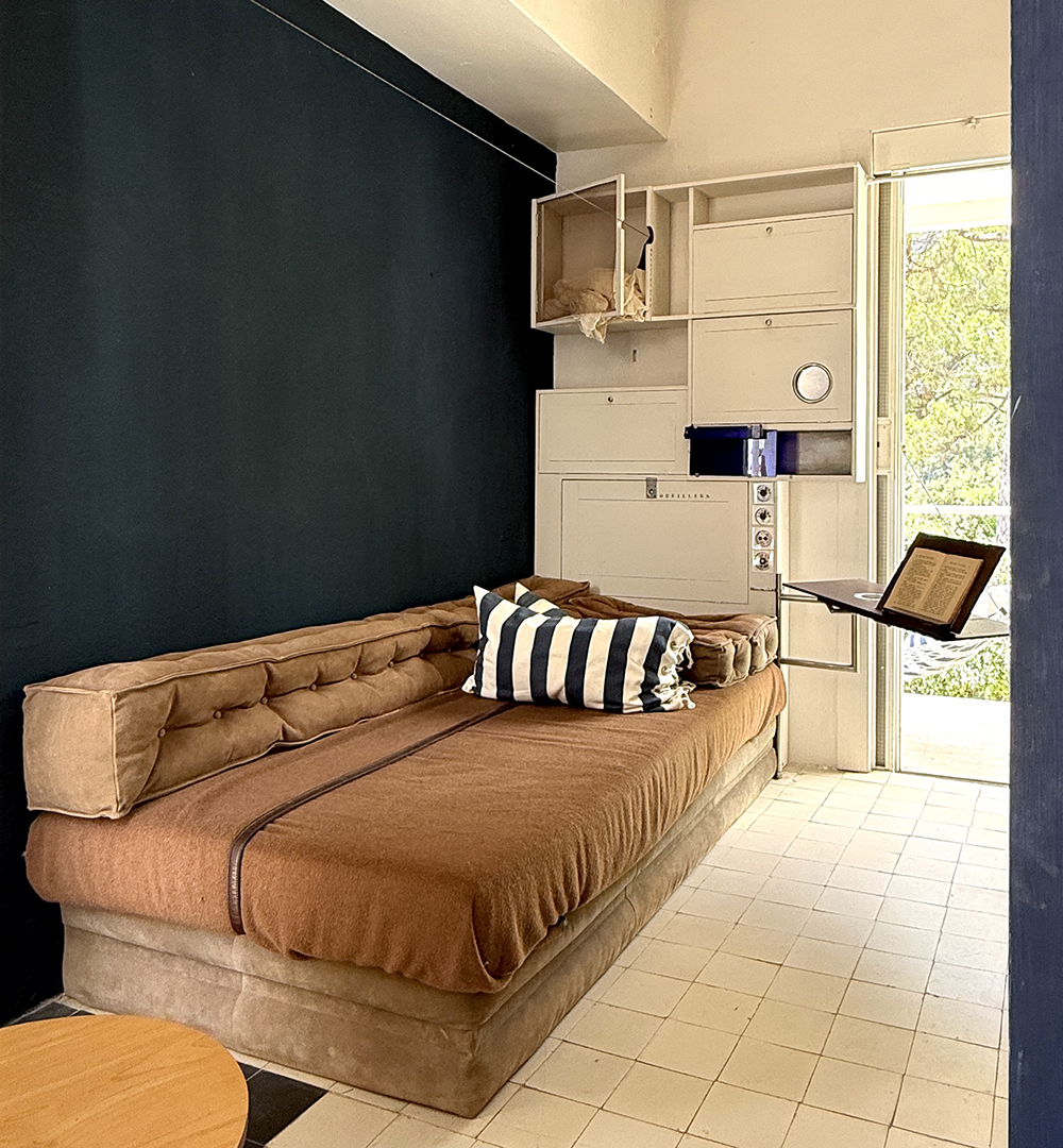 custom furniture designed by Eileen gray, Irish interior designer